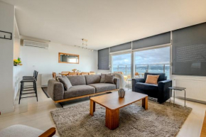 Spacious 3-Bedroom Apartment with Bosphorus View & Large Balcony